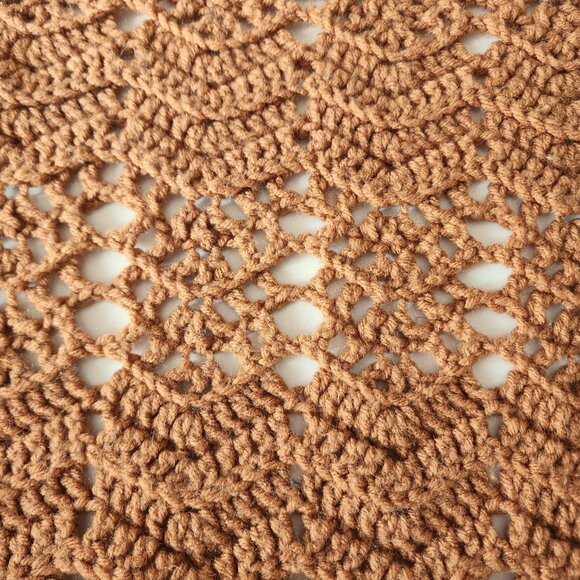 Caramel brown crochet throw blanket - Picture 4 of 7